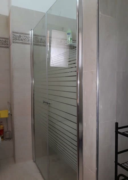 מקלחון חזית גדול -2