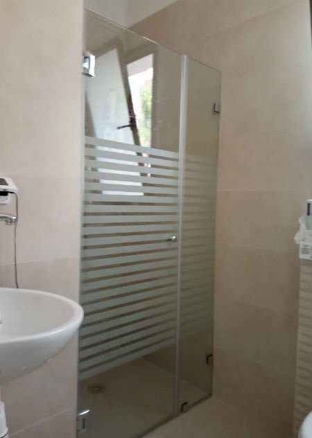 מקלחון חזית -SDA