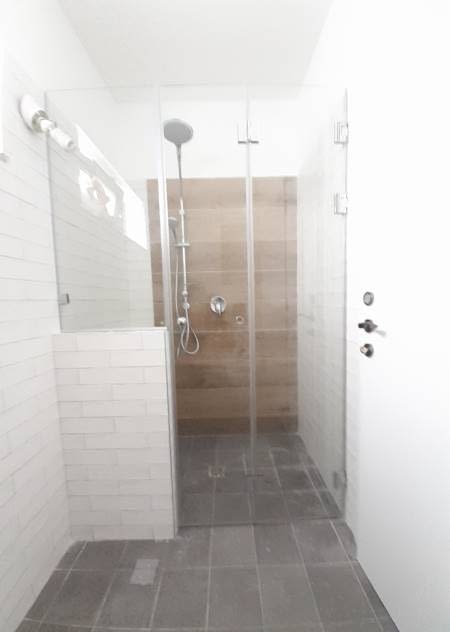 מקלחון חזית