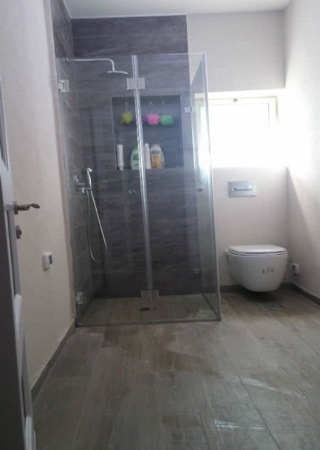 מקלחון פינתי-MR